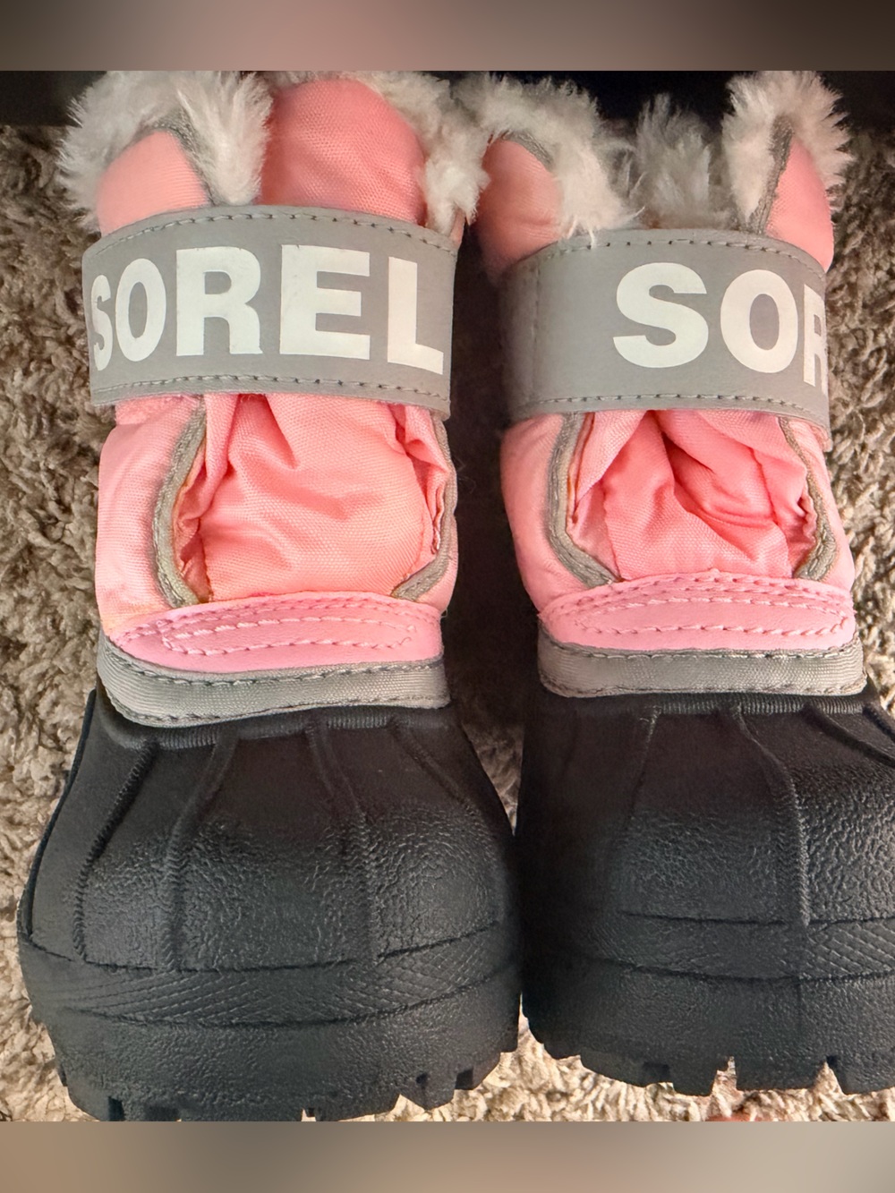 Sorel Kids size 5 Pink and Gray Insulated Snow Boots NWOT tried on